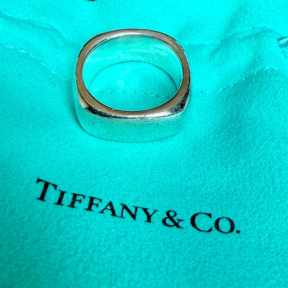 Tiffany & Co. 925 Cushion Square band ring